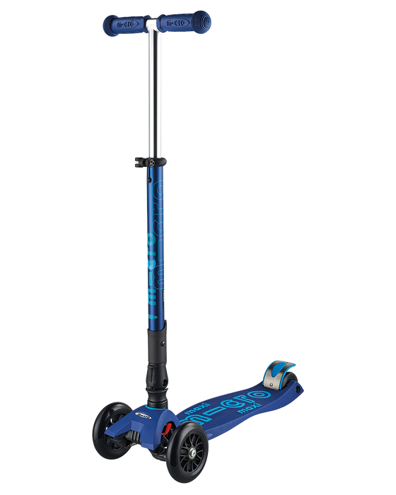 Maxi Micro Deluxe Foldable Navy Blue kick scooter